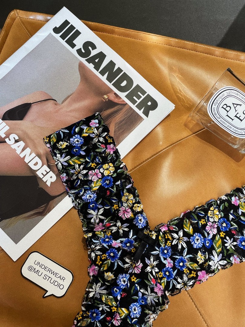 Стринги Flowy floral фото 2