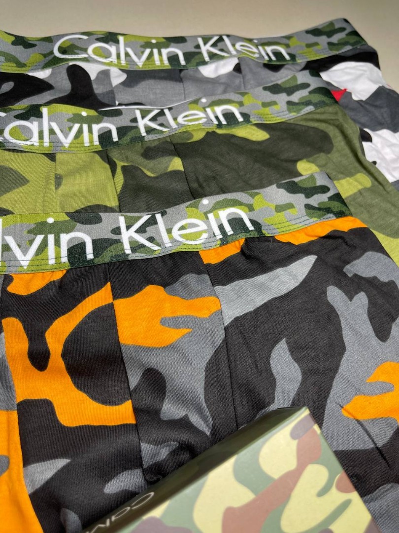 Комплект белья боксеры/хипсы Calvin Klein камуфляж 3 шт фото 1