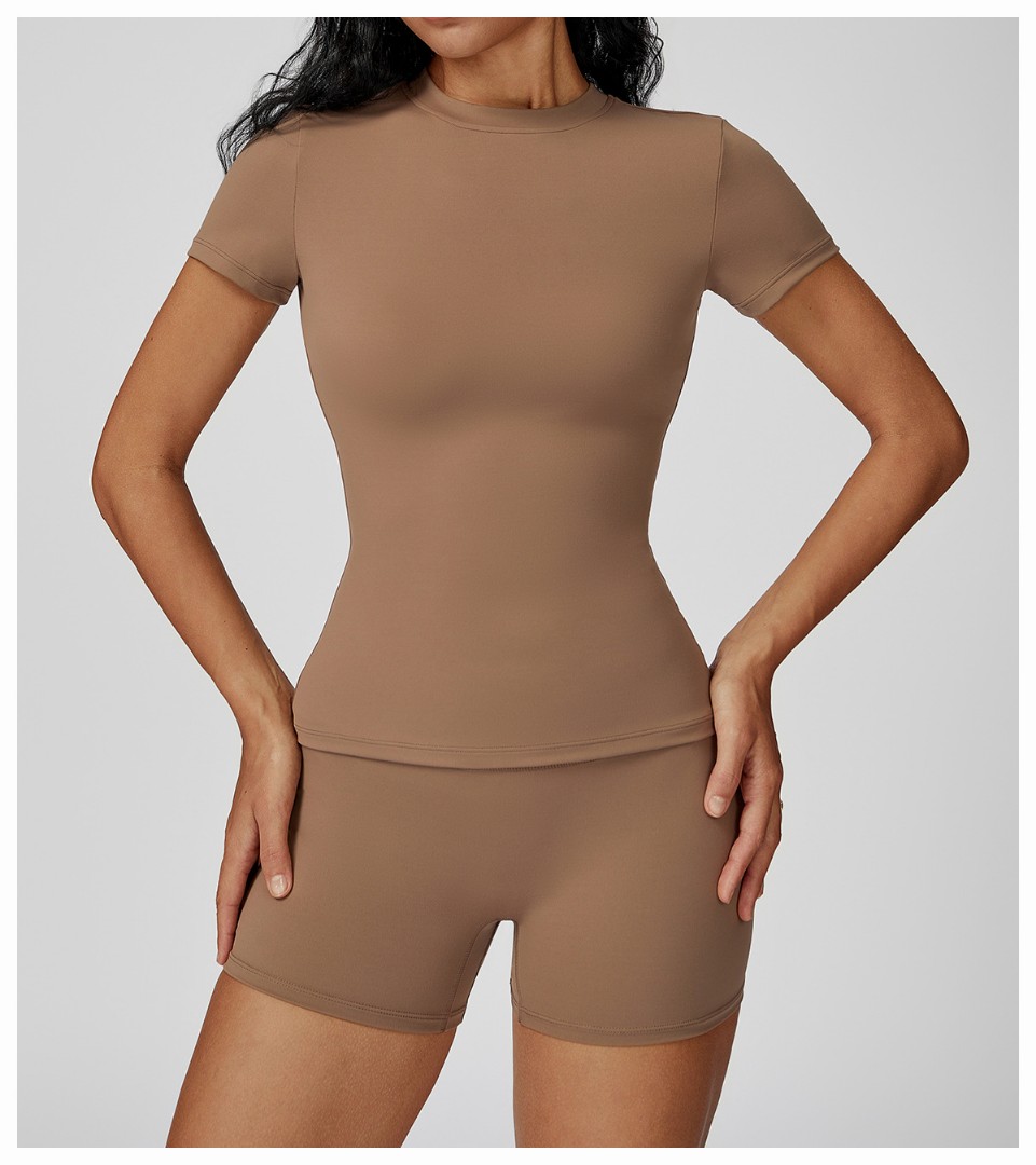 Спортивная удлиненная футболка Slim brown фото 1