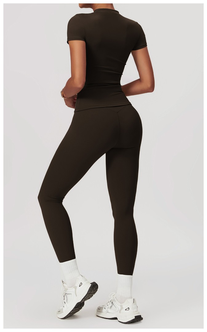 Спортивная удлиненная футболка Slim dark brown фото 3